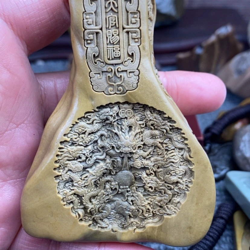 【闪购商品】原石雕刻手把件