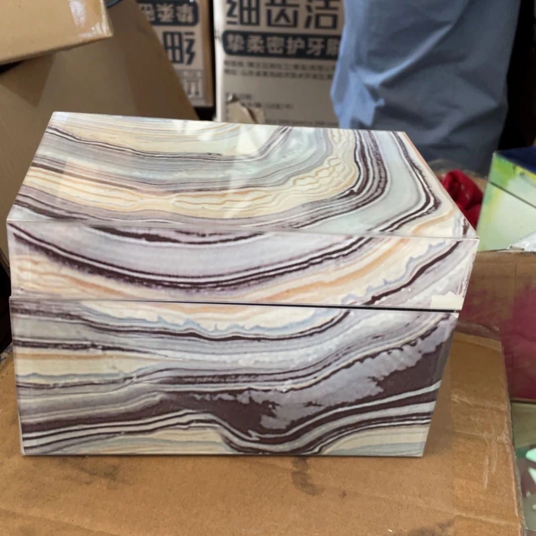 陶瓷花瓶，部分微瑕