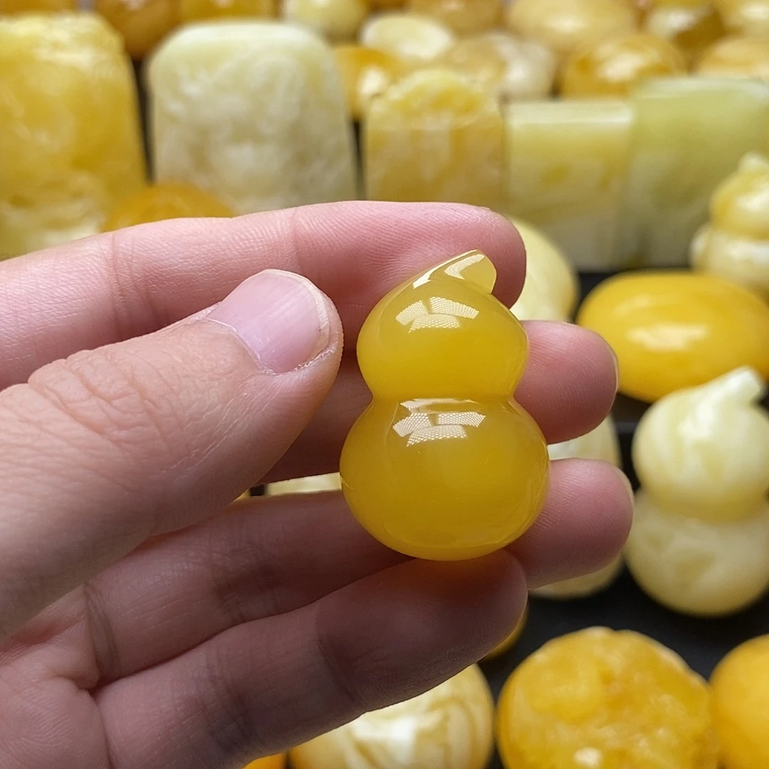 琥珀颈饰未镶嵌琥珀蜜蜡