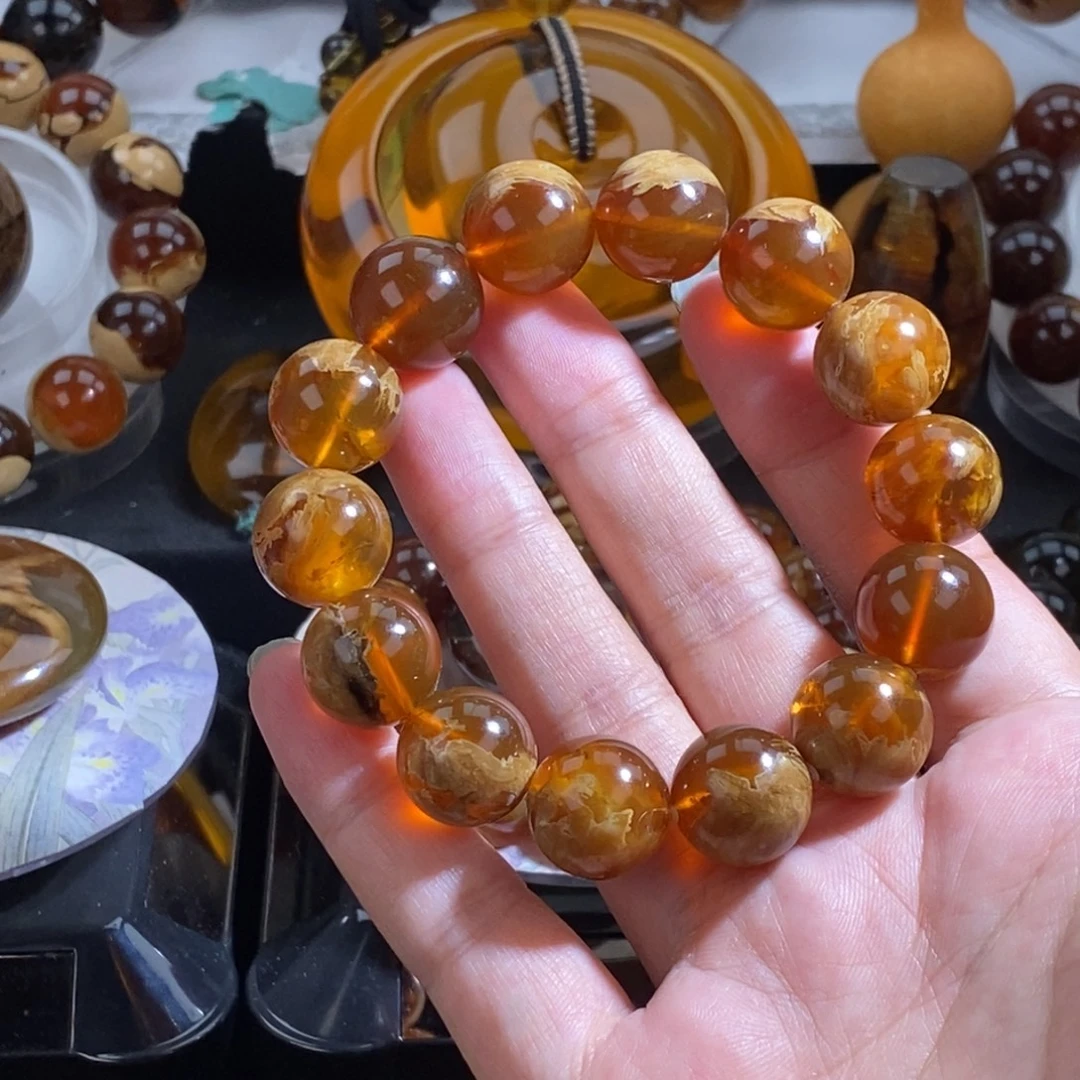 琥珀未镶嵌珠宝奇石