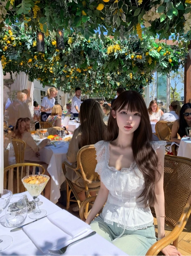 心动小白花/白色蕾丝领收腰显瘦清纯显嫩无袖夏季上衣