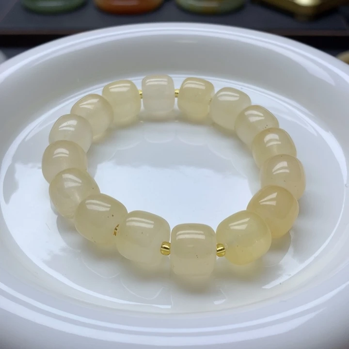 未镶嵌手镯石英岩玉