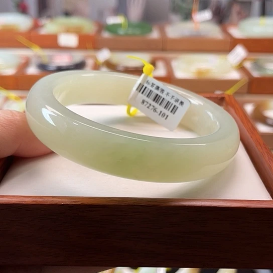 和田玉手镯未镶嵌58.8