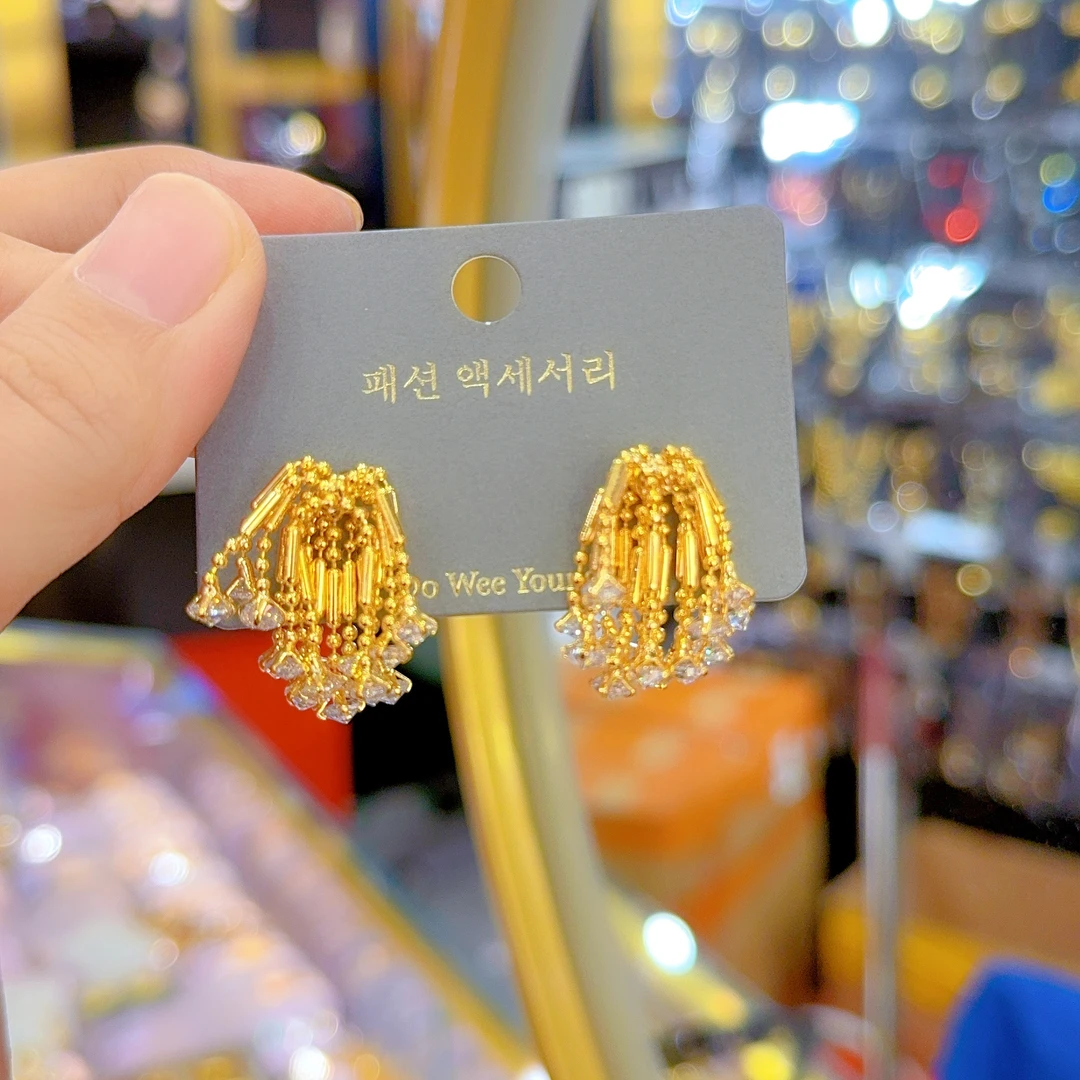 铜合金耳饰 爱纳扎尔052708888百搭轻奢优雅时尚法式重工夸张耳环