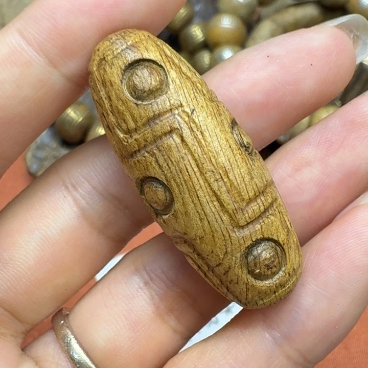 大叶紫檀（黑酸枝木类）