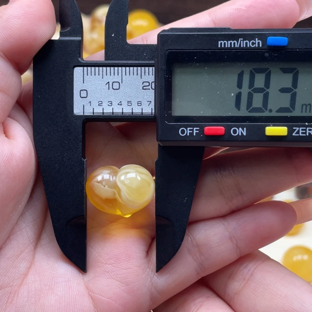 琥珀未镶嵌珠宝奇石屁桃