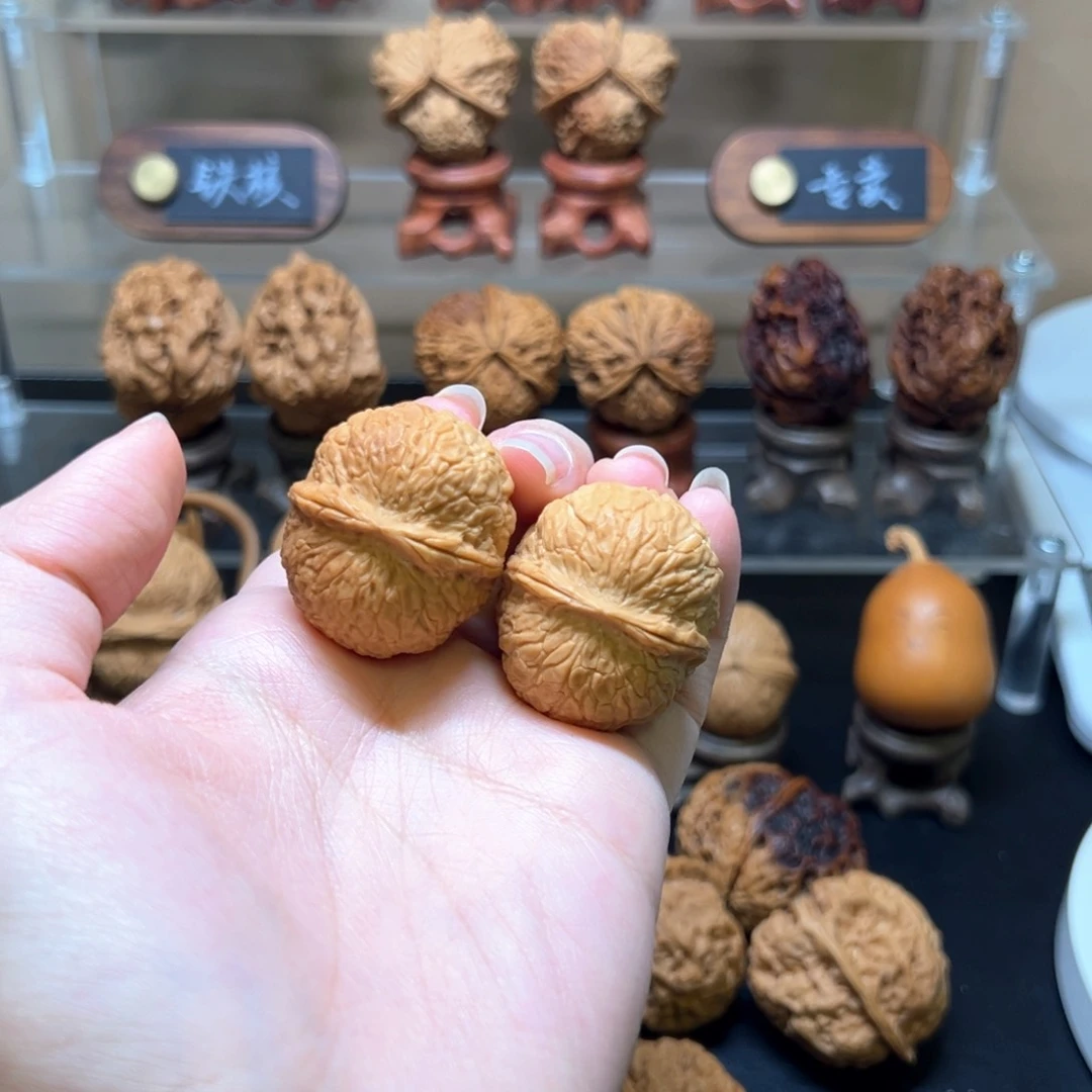 桃核吊坠10 小福宝。。