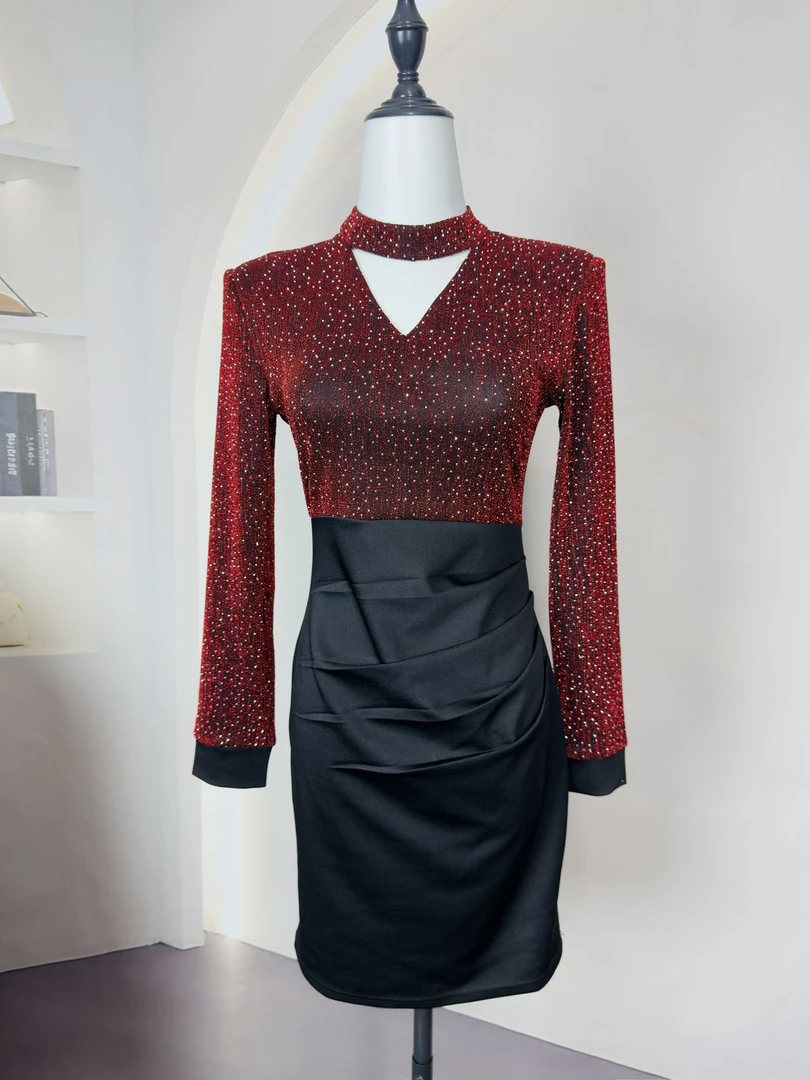 高级感V领长袖连衣裙修身显瘦不规则05