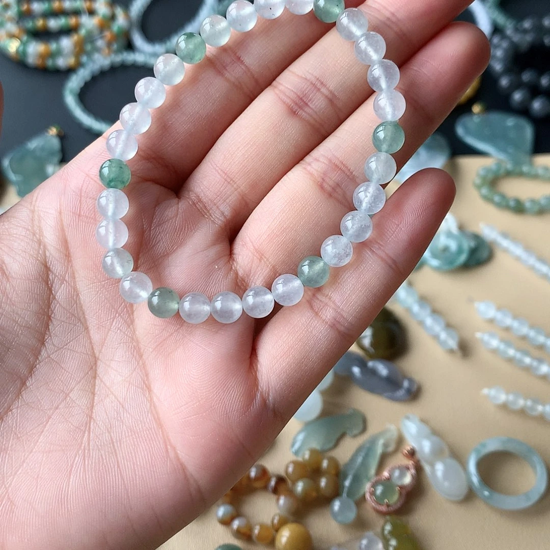 翡翠未镶嵌颈饰手串