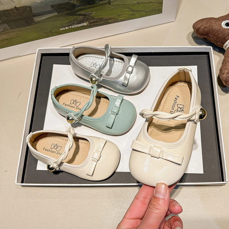 纯色小皮鞋儿童2025年春夏季小中大童扭扭带可爱结舞蹈演出鞋