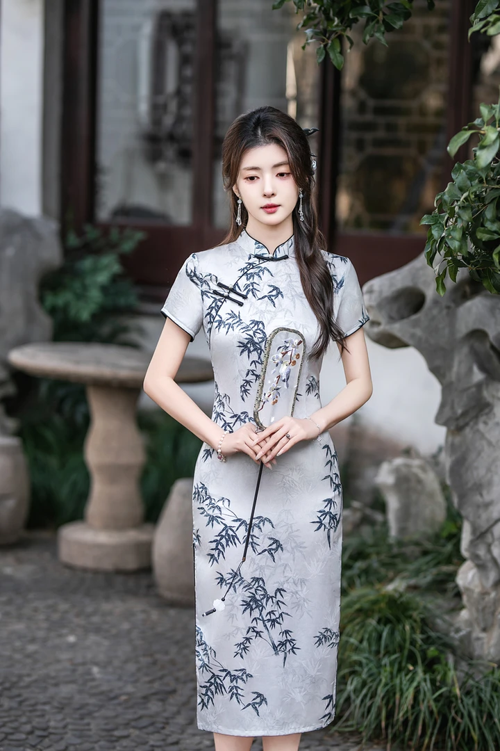 春夏新款中式年轻长款旗袍2025年气质高贵优雅改良日常夏季修身