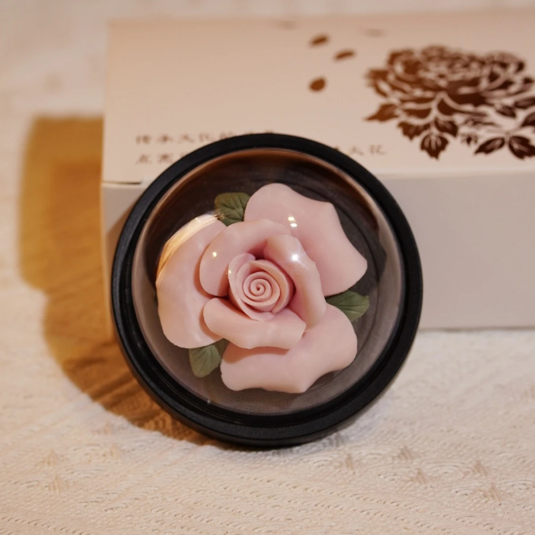 陶瓷玫瑰香薰花情人节礼物桌面车载摆件