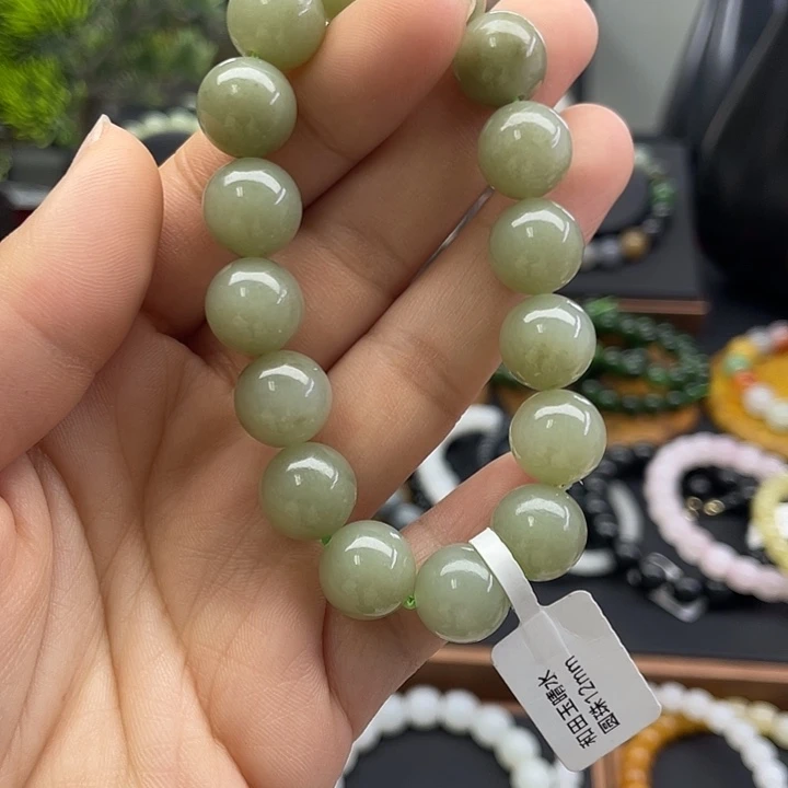 和田玉未镶嵌手串