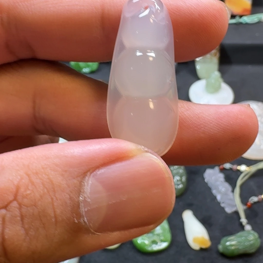 玛瑙/玉髓颈饰合金