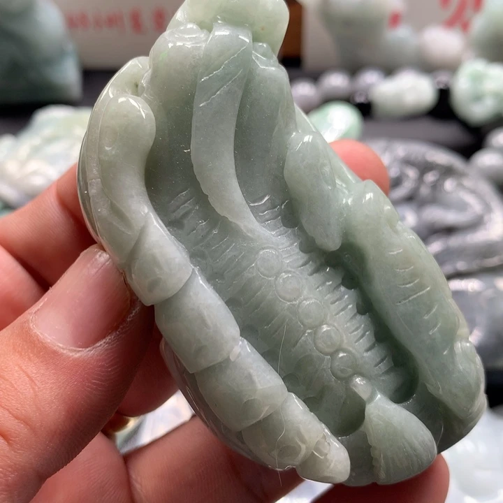 翡翠未镶嵌颈饰保真天然a货翡翠