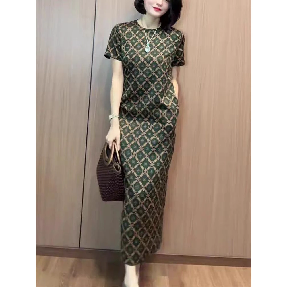 一眼就爱上了，连衣裙女法式高端时尚气质高级感宽松显瘦直筒裙子