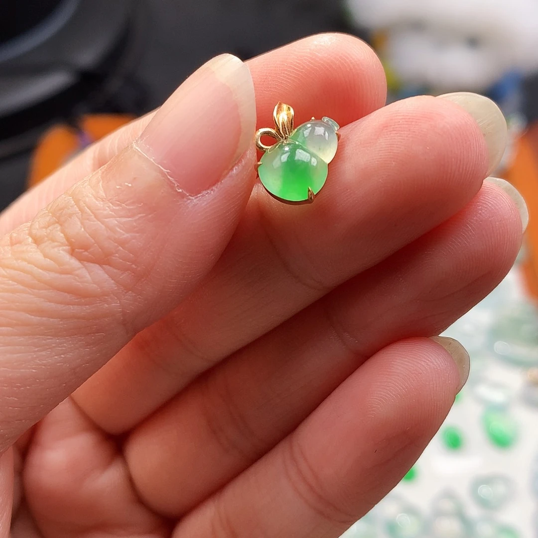 吊坠(不含链)18K金镶嵌翡翠t***1葫芦