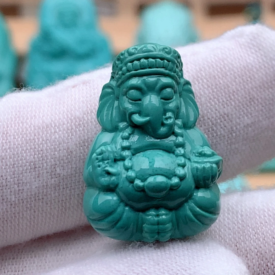 绿松石未镶嵌珠宝奇石