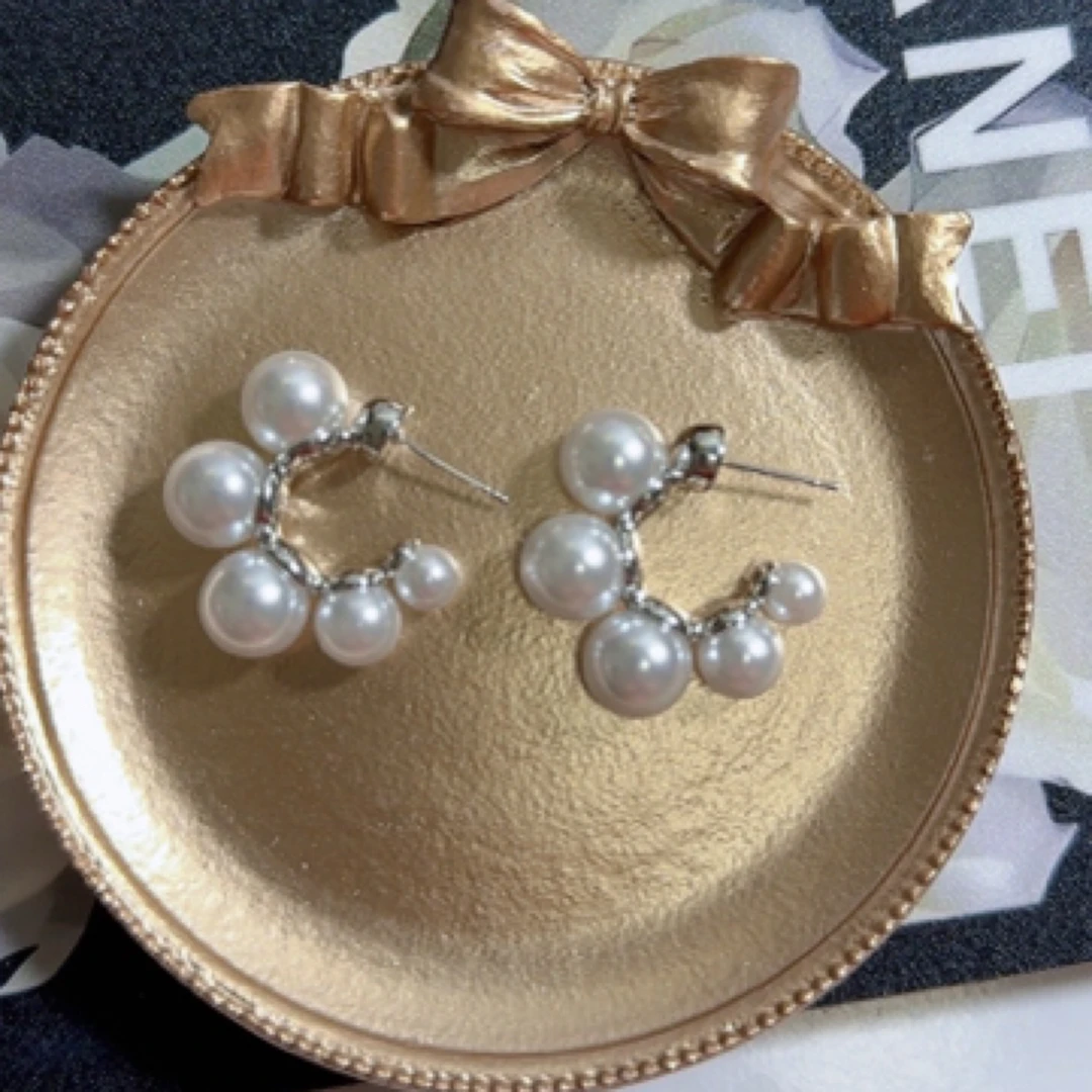 合金仿珍珠耳饰 百搭精致耳圈法式小众简约ins白色气质甜美仙女