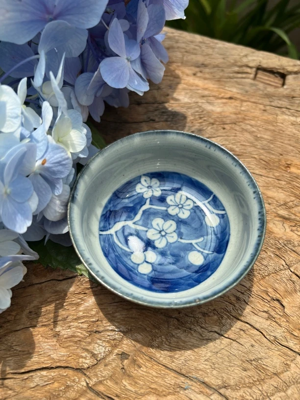 【近山古美】梅花普洱杯手工手绘釉下彩高温瓷董设计师款