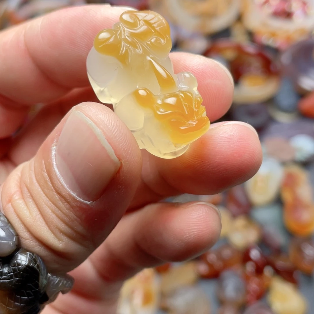 玛瑙/玉髓未镶嵌颈饰