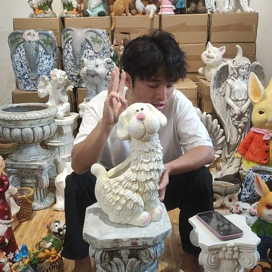 合成树脂奶油狗花盆