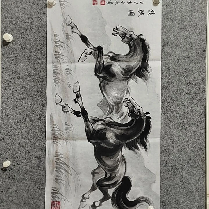 横款水墨写意骏马图