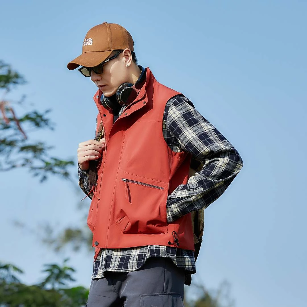 2025常规款春季宽松型透气拉链背心马夹潮流多口袋夏季男士薄款