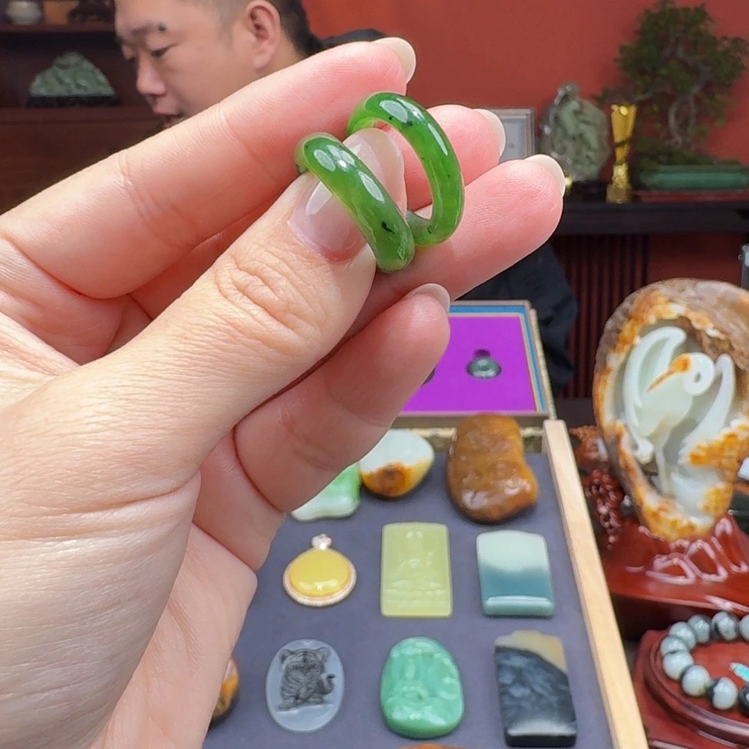 和田玉未镶嵌戒指拍一发一 多样性发货