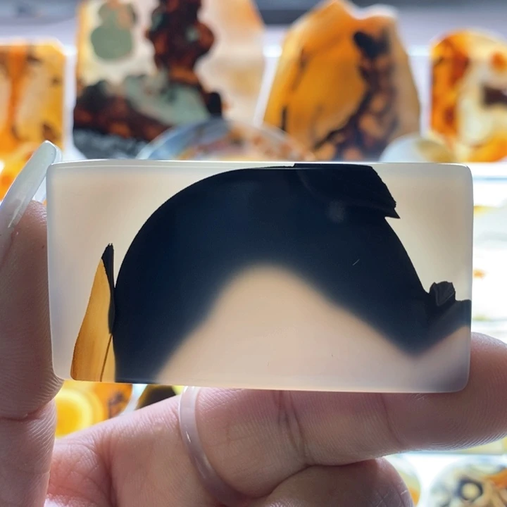 玛瑙/玉髓颈饰未镶嵌