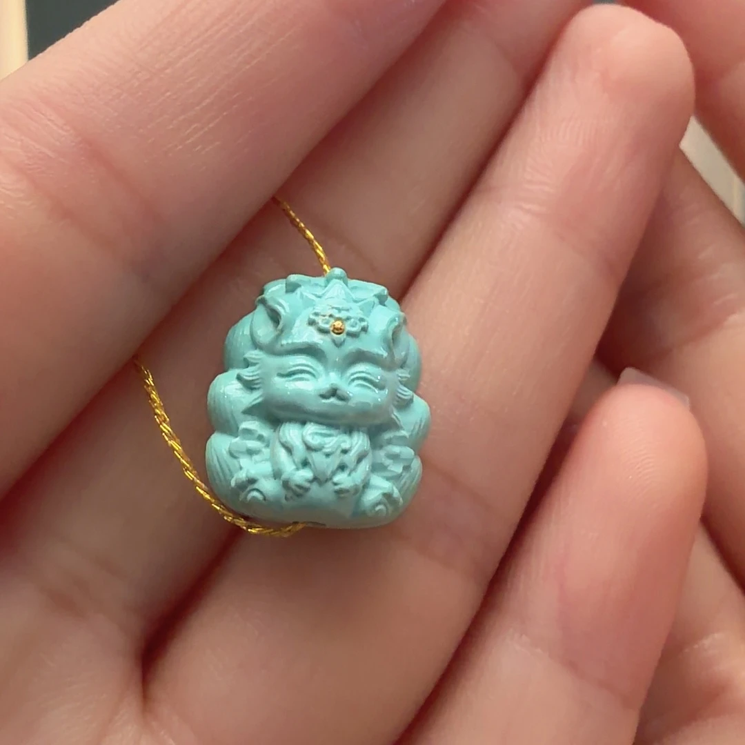 绿松石未镶嵌颈饰