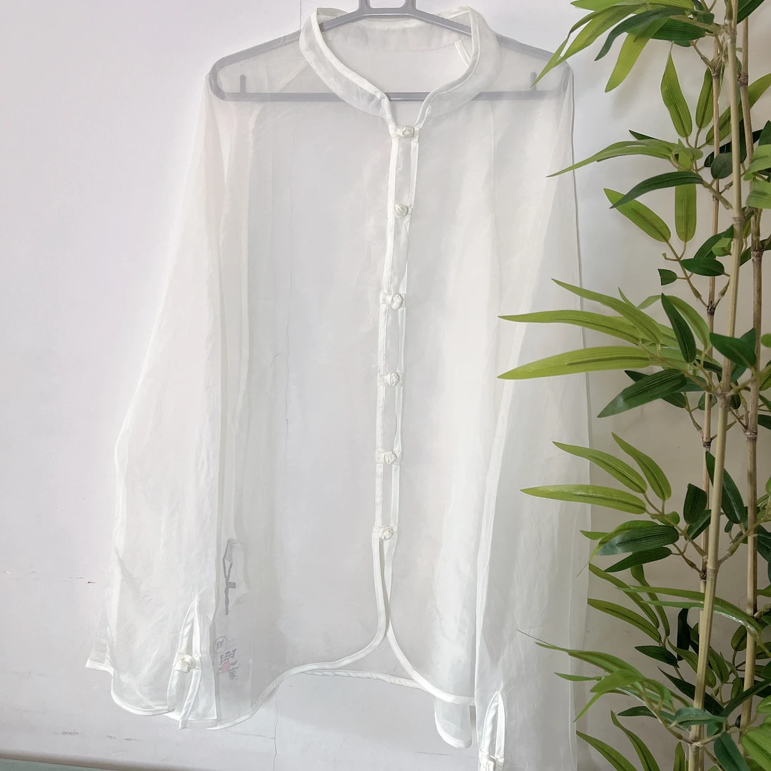 夕月，新中式净版真丝打底衫