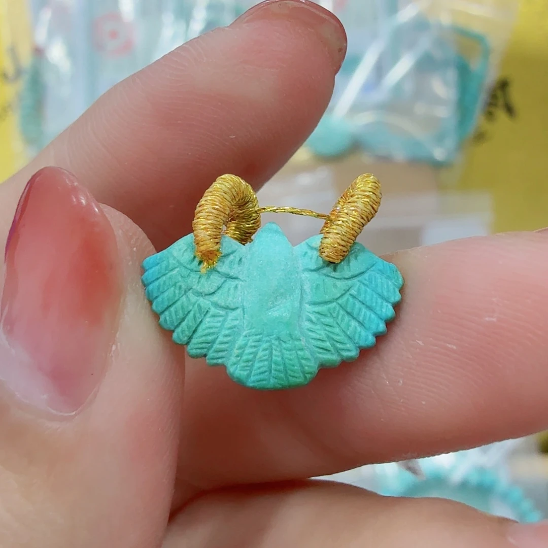 未镶嵌绿松石珠宝奇石
