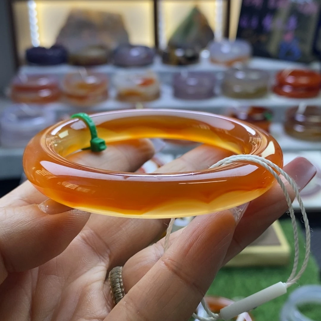 手镯玛瑙/玉髓未镶嵌