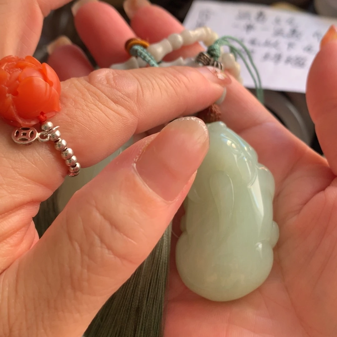 未镶嵌蛇纹石玉车挂如****意