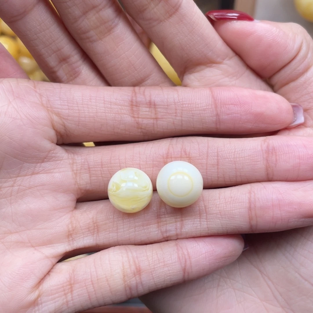 琥珀珠宝奇石未镶嵌小**?