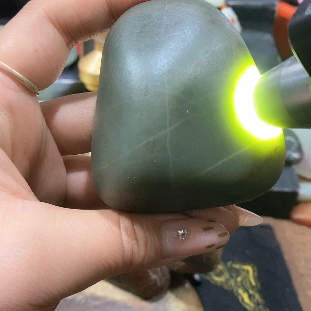 未镶嵌和田玉（子料）把件j**e