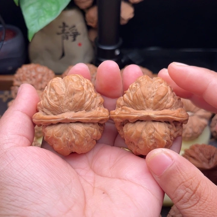 匆****把件文玩核桃哈摸头