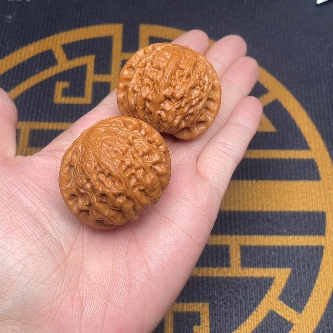 文玩核桃吊坠铁锤