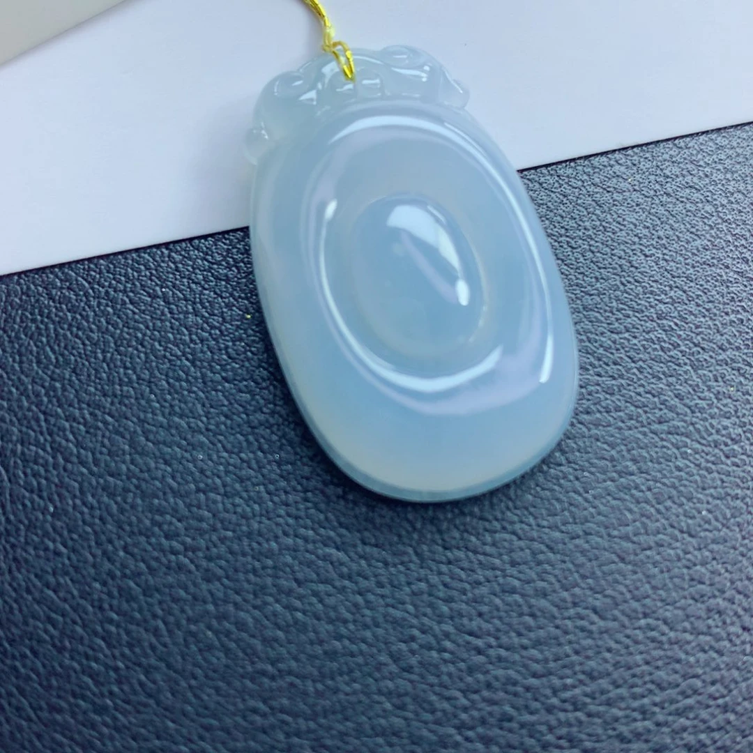 翡翠颈饰未镶嵌福贝