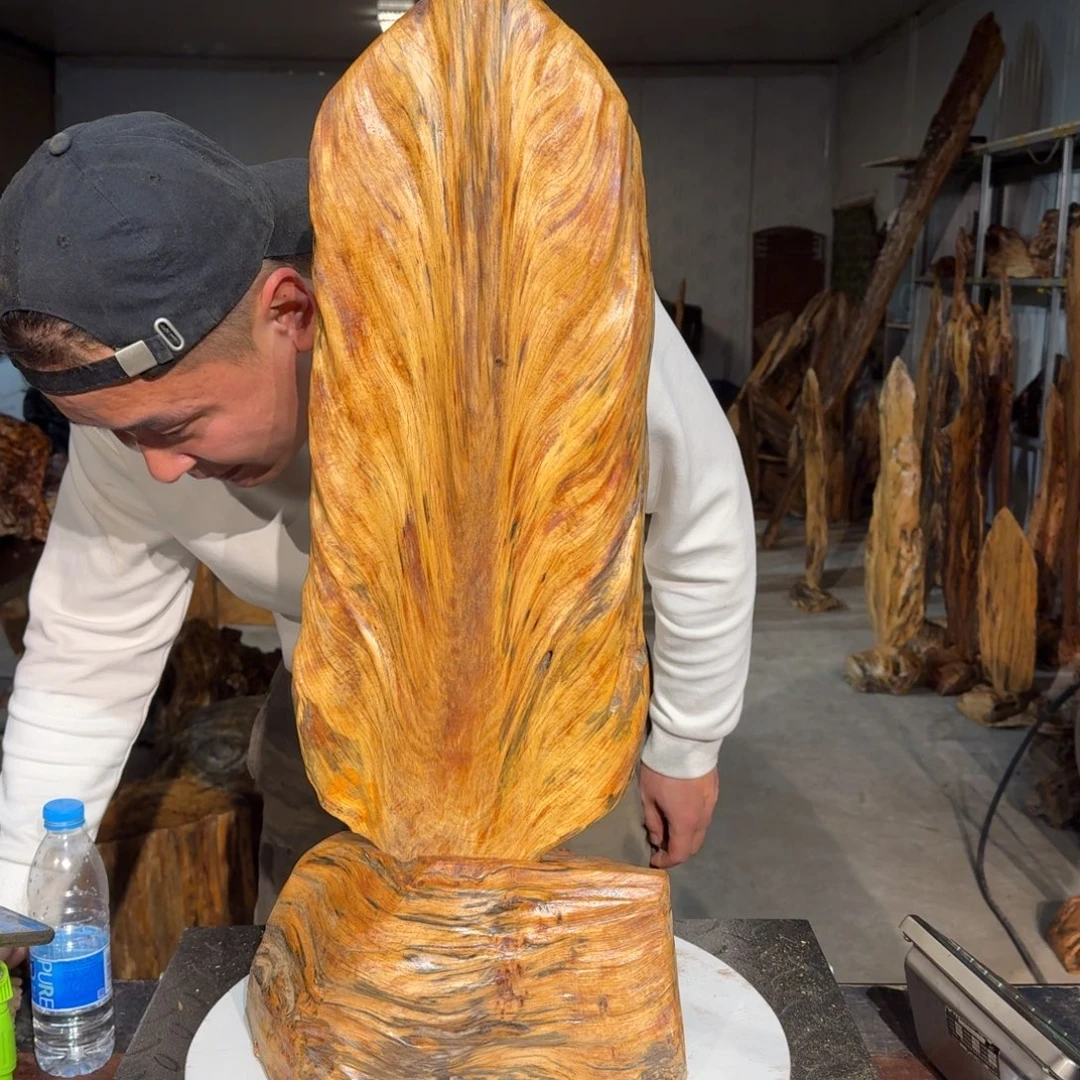 越***野木佳友琥珀木摆件35