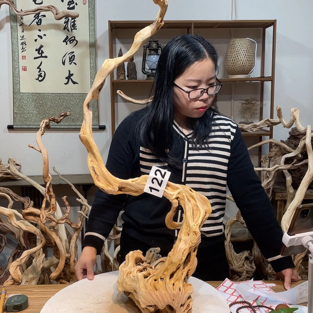 柏木三*酱杜鹃根根艺摆件