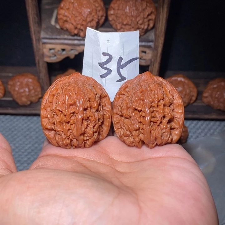 把件桃核40尺满天星