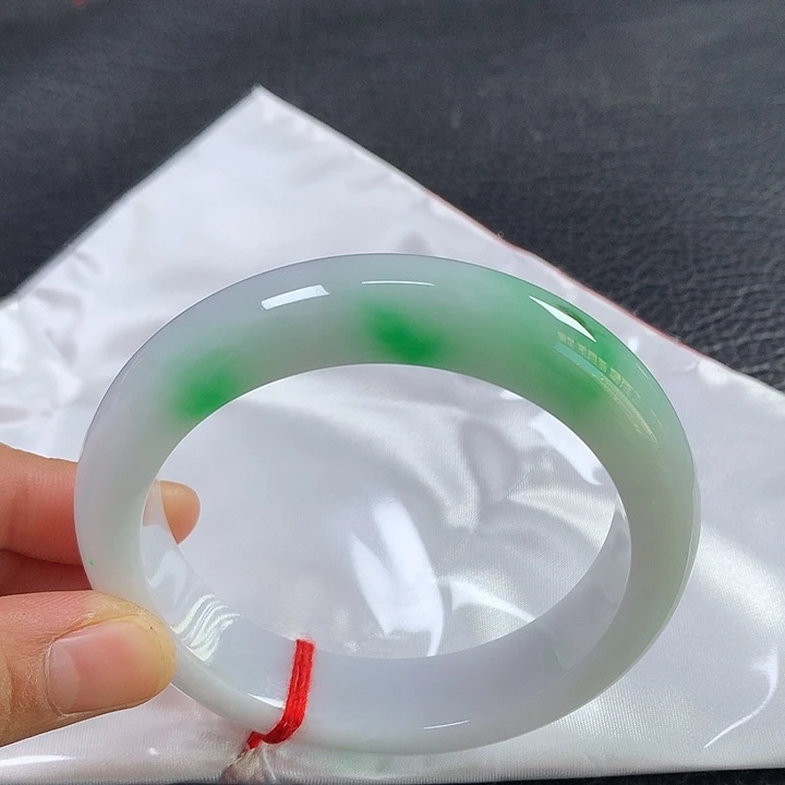 翡翠未镶嵌手镯60圈