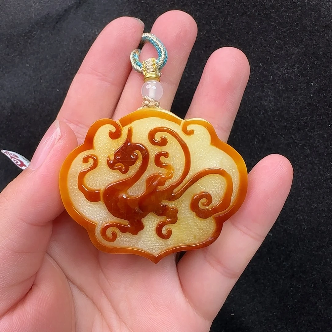 蜜蜡未镶嵌珠宝奇石