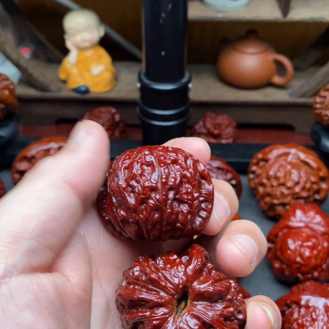 吊坠文玩核桃领****）40血麒麟