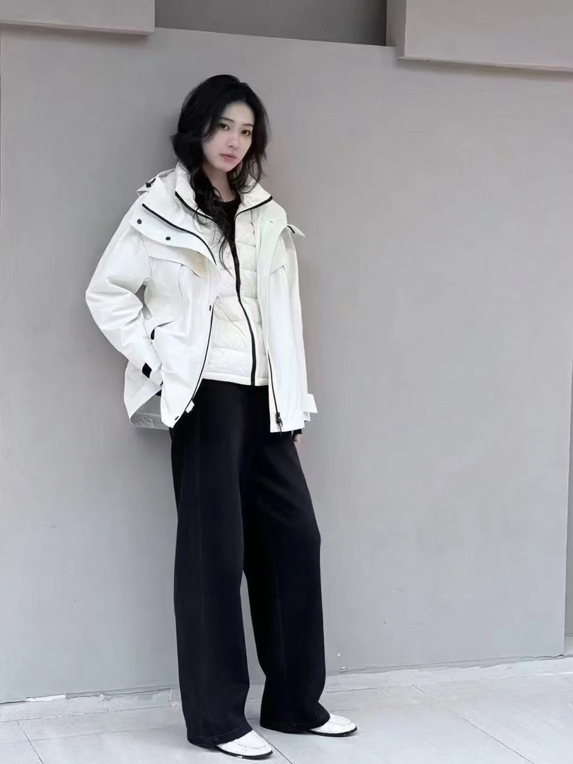 休闲时尚保暖冲锋衣