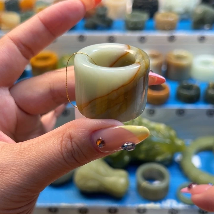 蛇纹石玉未镶嵌戒指内径20