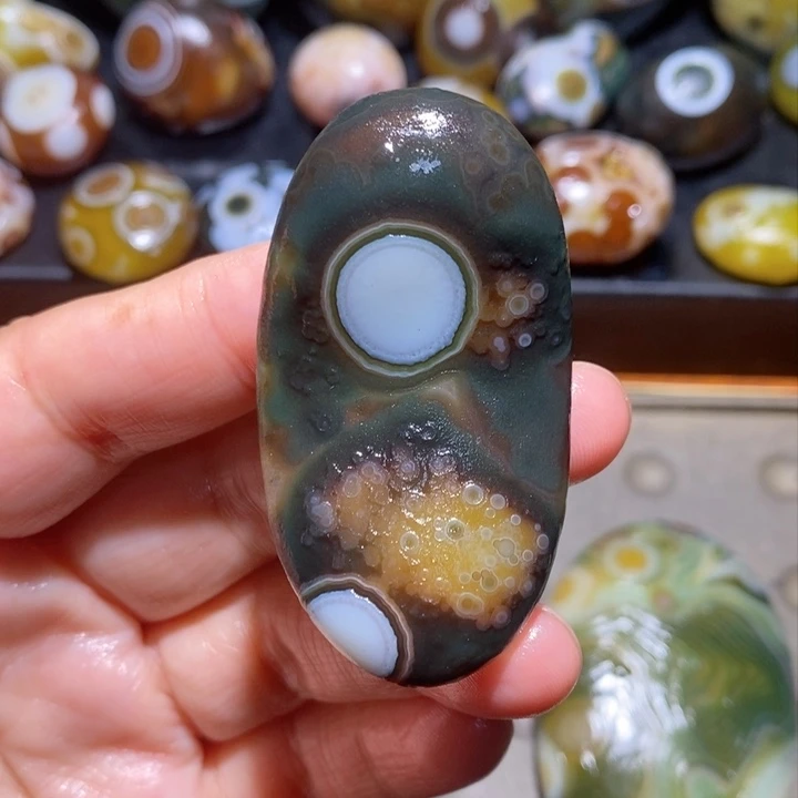 未镶嵌玛瑙/玉髓珠宝半成品6