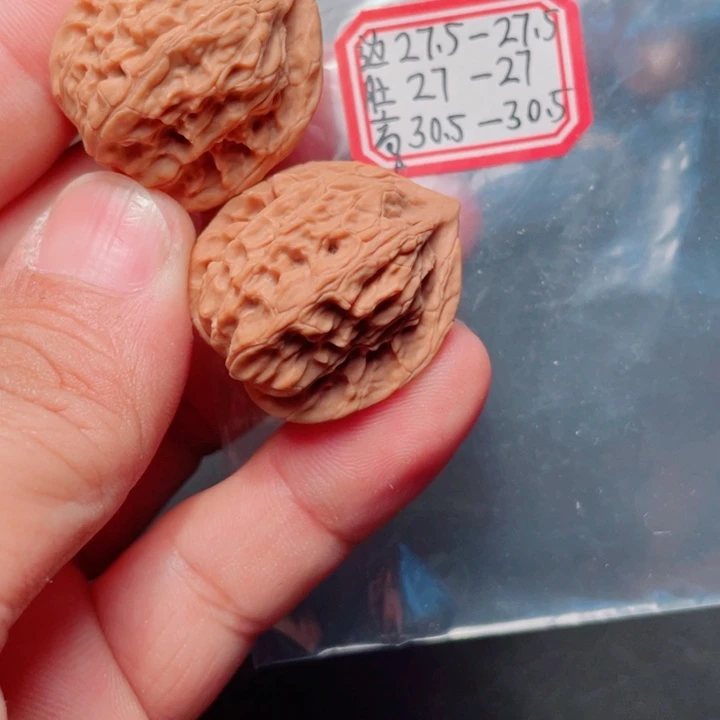 学***理桃核手串………十字岭鸡心